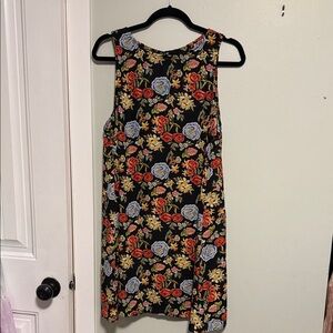 Glamorous Black Mini Dress with Multicolor Floral Pattern - Shift Style - Med